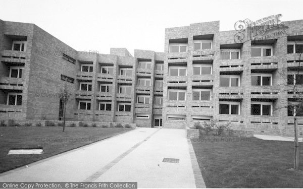 Photo of Hull, University, Nicholson Hall c.1965