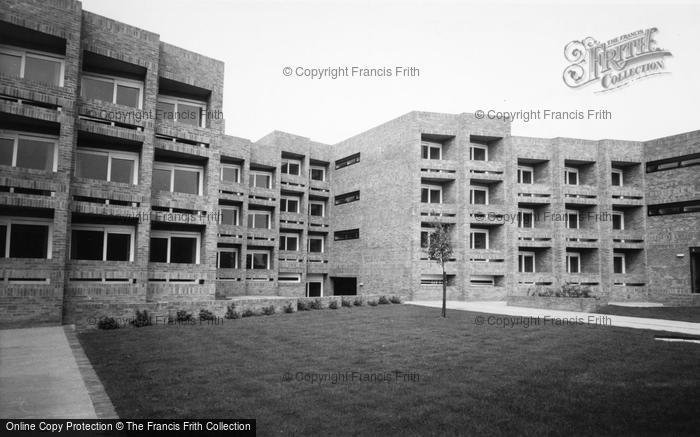 Photo of Hull, University, Nicholson Hall c.1965