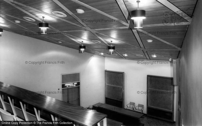 Photo of Hull, University, Physics Lecture Theatre c.1965