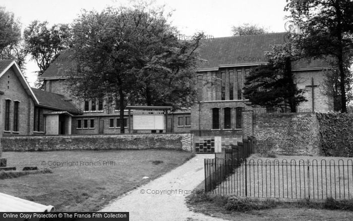 Photo of Hunmanby, Cross Hill Methodist Chapel c.1960