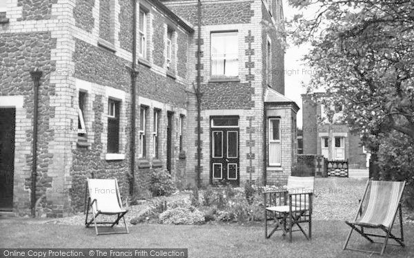 Photo of Hunstanton, 'caltofts' Guest House c.1955