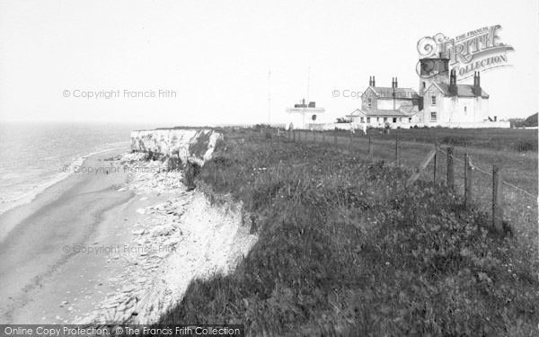 Photo of Hunstanton, Cliffs And The Lighthouse 1927