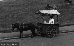Refreshment Cart 1927, Hunstanton