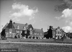 The Green And Town Hall c.1955, Hunstanton