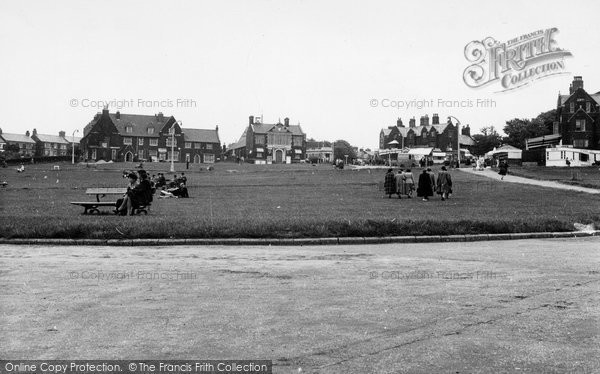 Photo of Hunstanton, The Green c.1955