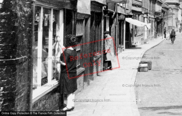 Photo of Huntingdon, Cleaning The Shop Window 1929
