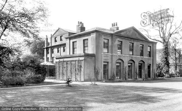 Photo of Huntingdon, Cromwell House 1898
