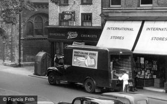 Huntingdon, Delivery Van c1955