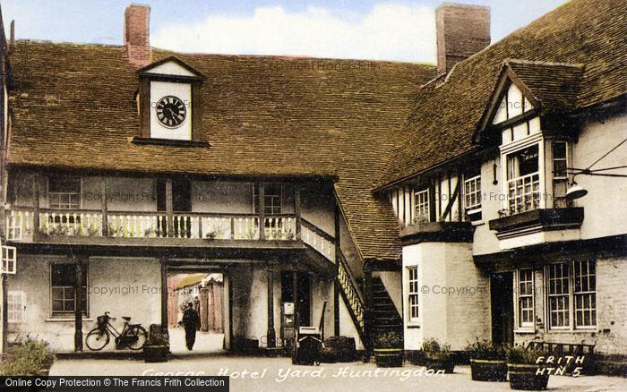 Photo of Huntingdon, George Hotel Yard c.1950