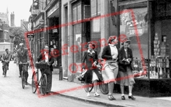 Hurrying On The High Street 1950, Huntingdon