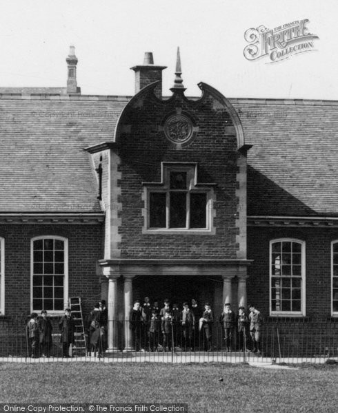 Photo of Huntingdon, The Grammar School Entrance 1906