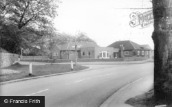 Working Men's Club, Cross Roads c.1965, Huntington