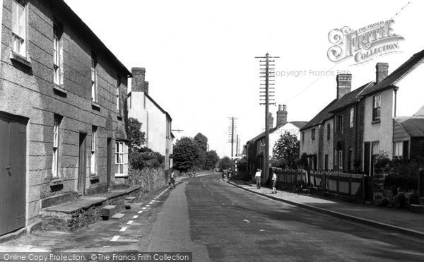 Photo of Huntley, High Street c.1955