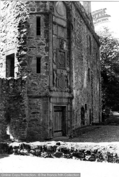 Photo of Huntly, Huntly Castle 1949