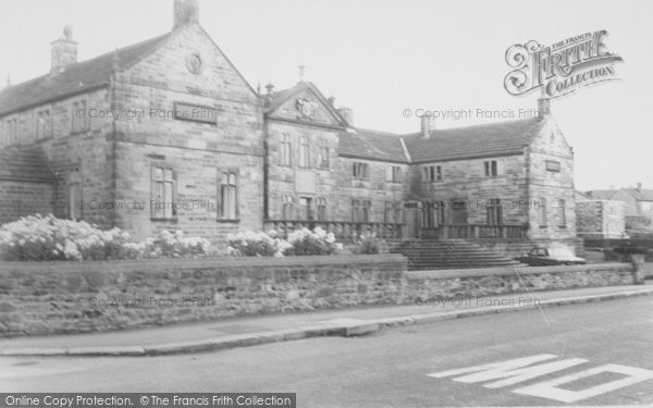 Photo of Hurst Green, The Village c.1960