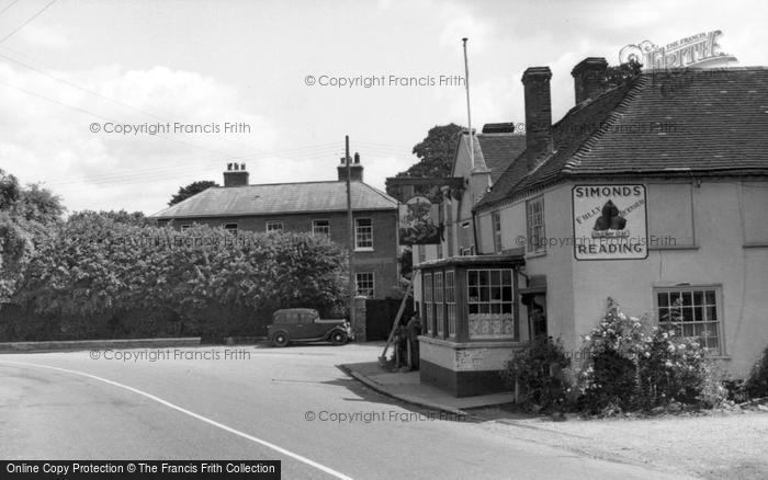 Hurstbourne Tarrant, George And The Dragon c.1955
