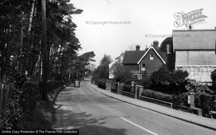 Photo of Hurstpierpoint, Hassocks Road c.1955