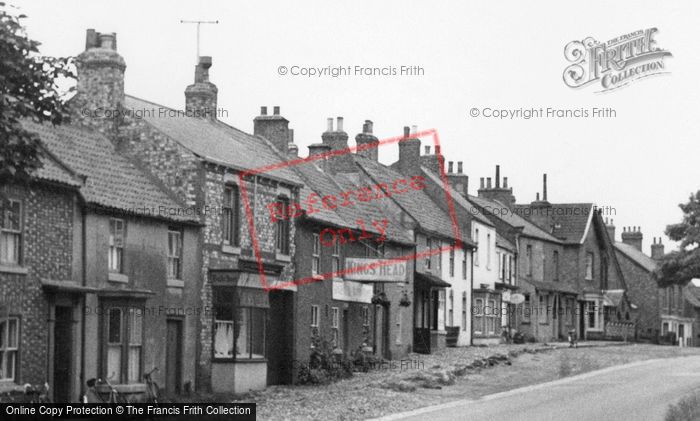 Photo of Hutton Rudby, The King's Head c.1955