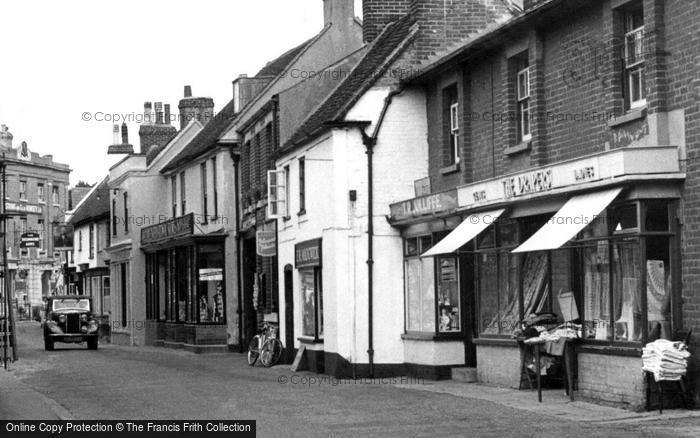 Photo of Hythe, High Street c.1955
