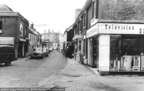 Photo of Hythe, High Street c.1960