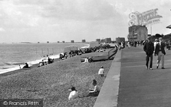 Parade And Martello Towers 1899, Hythe