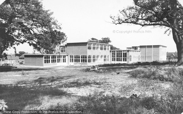 Photo of Hythe, The School, Langdown Estate c.1960