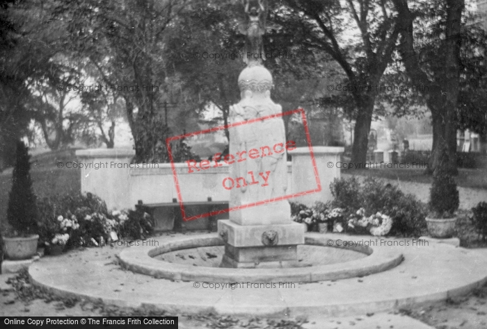 Photo of Hythe, War Memorial 1921