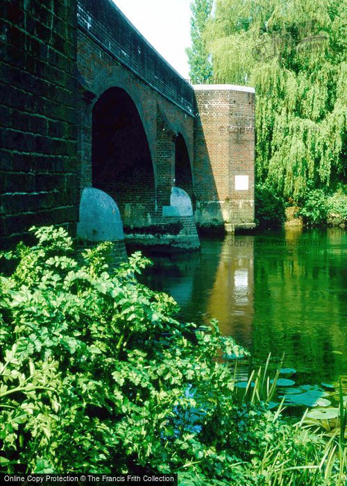 Photo of Iford, Bridge 2006