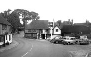 Ightham, the Square and George & Dragon c1960