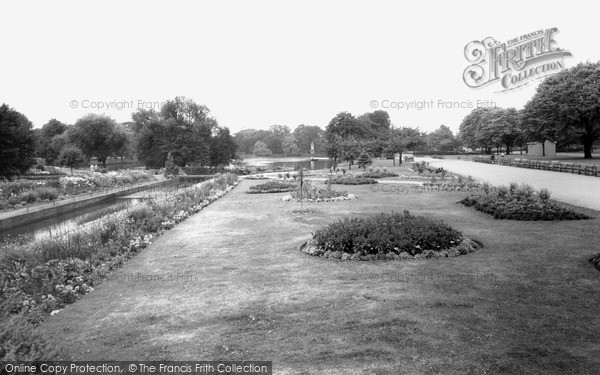 Photo of Ilford, Cranbrook Park c.1965