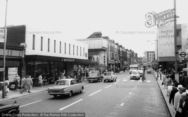Photo of Ilford, the High Road c1965