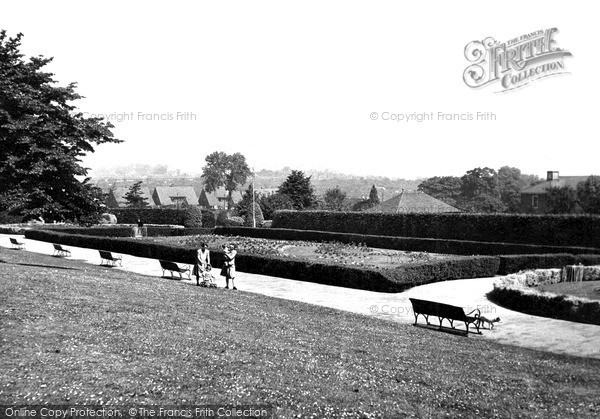 Photo of Ilkeston, Victoria Park c.1950
