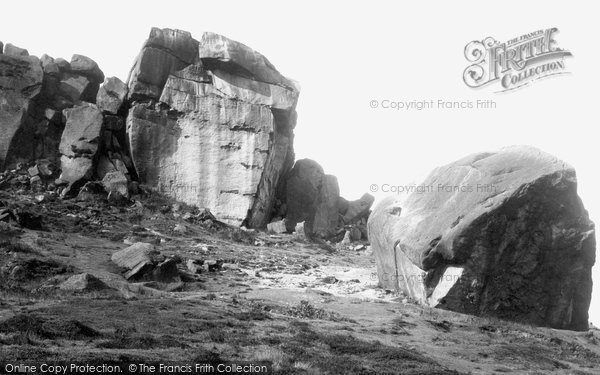 Photo of Ilkley, Cow And Calf Rocks 1886