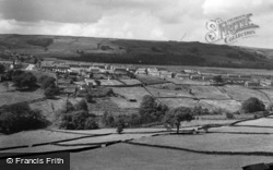 Mixenden Valley c.1960, Illingworth