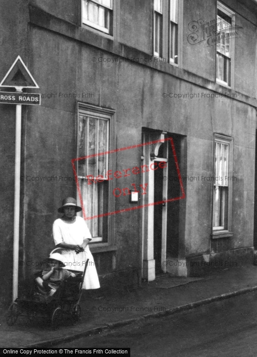 Photo of Ingatestone, High Street, Mother And Child 1925