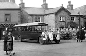 Bus In The Square 1929, Ingleton