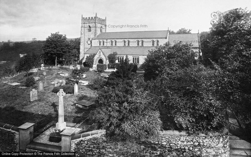 Ingleton, Church and War Memorial 1926