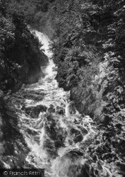 First Pecca Fall From Bridge 1929, Ingleton