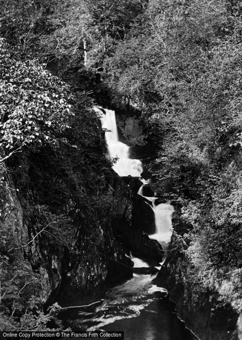 Photo of Ingleton, First Pecca Falls 1926