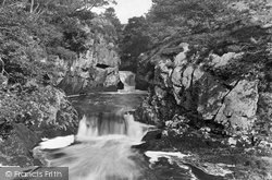 Rival Falls 1926, Ingleton