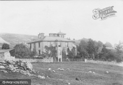 Storr's Hall Ladies School 1890, Ingleton