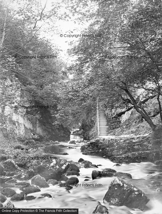 Photo of Ingleton, Swilla Glen And Steps 1926