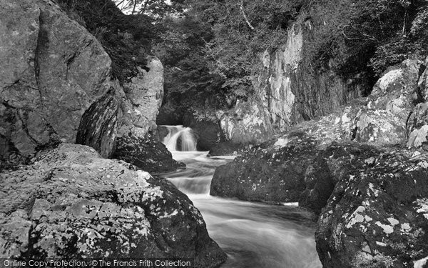 Photo of Ingleton, Yew Tree Gorge 1926