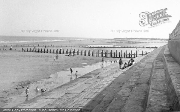 Photo of Ingoldmells, The Beach c.1955