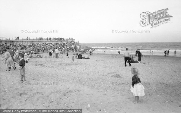 Photo of Ingoldmells, The Beach c.1960