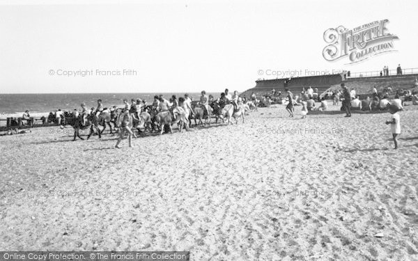 Photo of Ingoldmells, The Beach c.1965