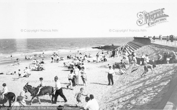 Photo of Ingoldmells, The Beach c.1965