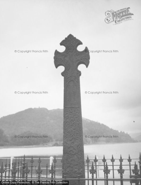 Photo of Inveraray, Cross And Dun Na Cuaiche c.1950