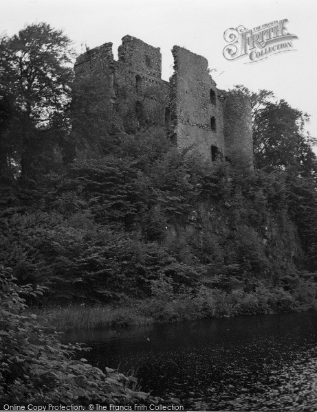 Photo of Invergarry Castle, 1952