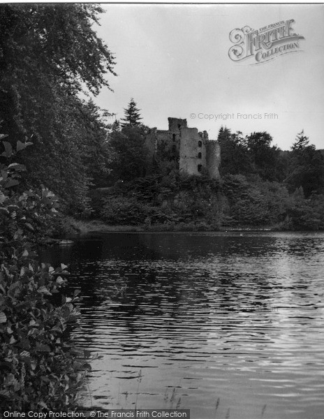 Photo of Invergarry Castle, 1952